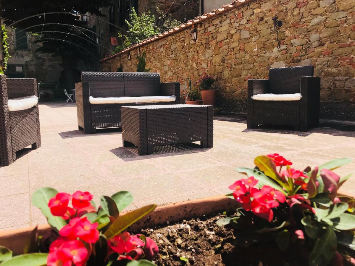 Suite Romantica Con Giardino In Dimora Storica - Camera E Appartamento - B&B Palazzo Robicci Castiglion Fiorentino Eksteriør bilde