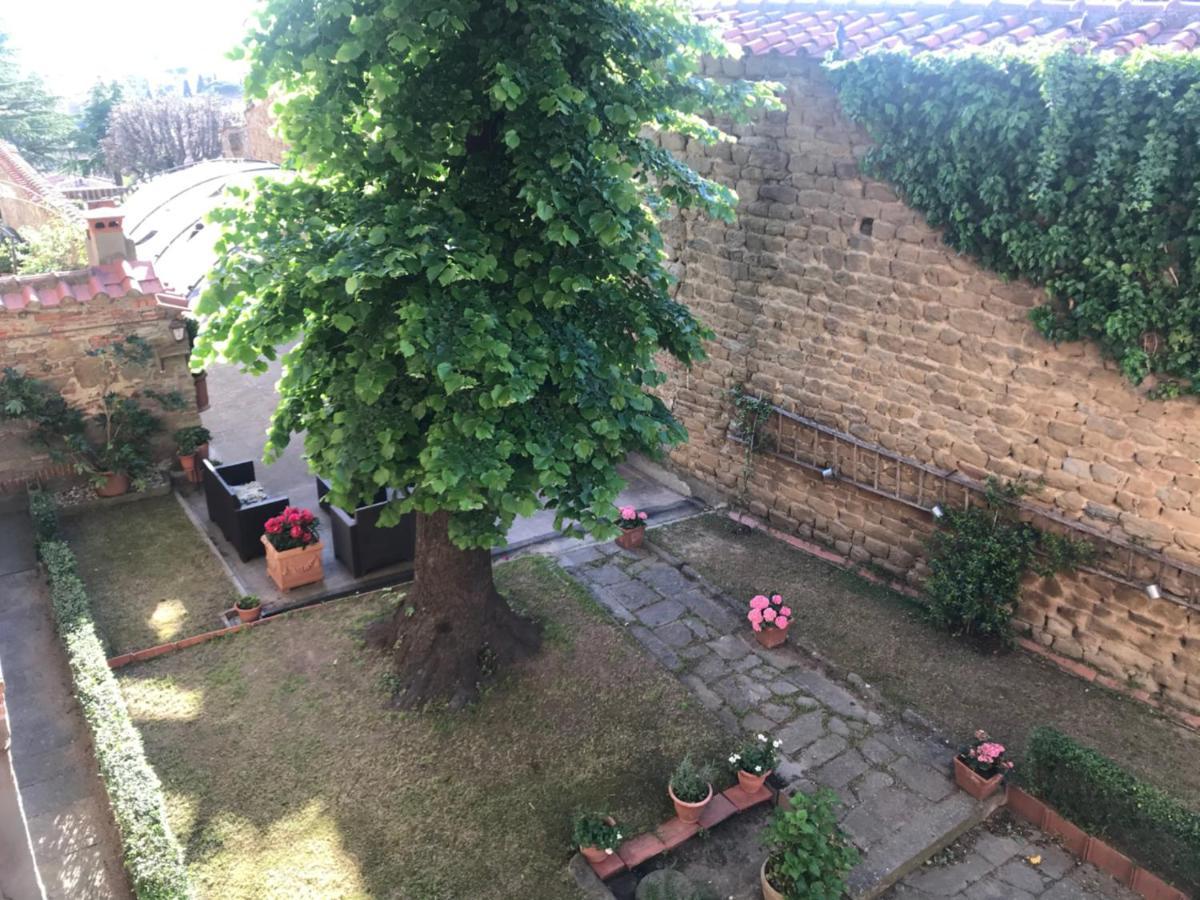 Suite Romantica Con Giardino In Dimora Storica - Camera E Appartamento - B&B Palazzo Robicci Castiglion Fiorentino Eksteriør bilde