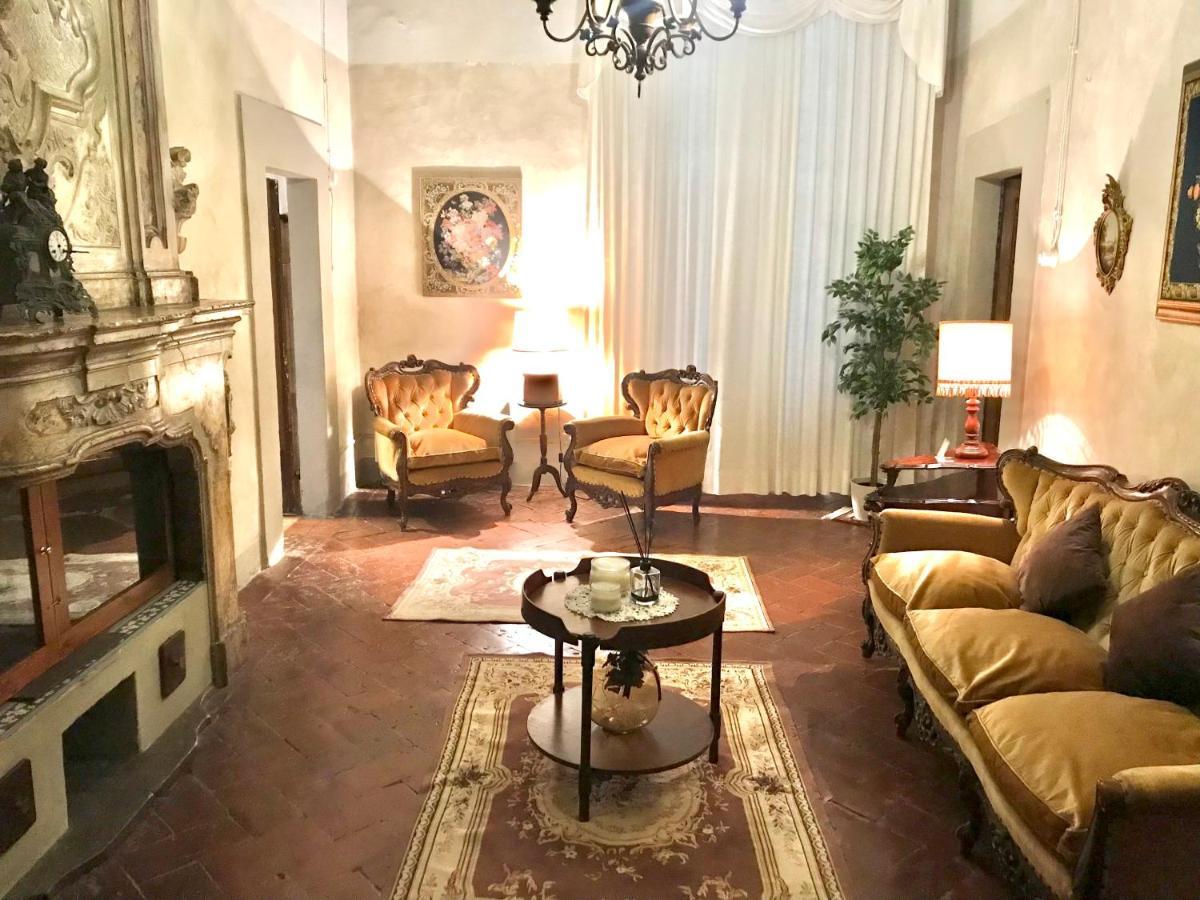 Suite Romantica Con Giardino In Dimora Storica - Camera E Appartamento - B&B Palazzo Robicci Castiglion Fiorentino Eksteriør bilde